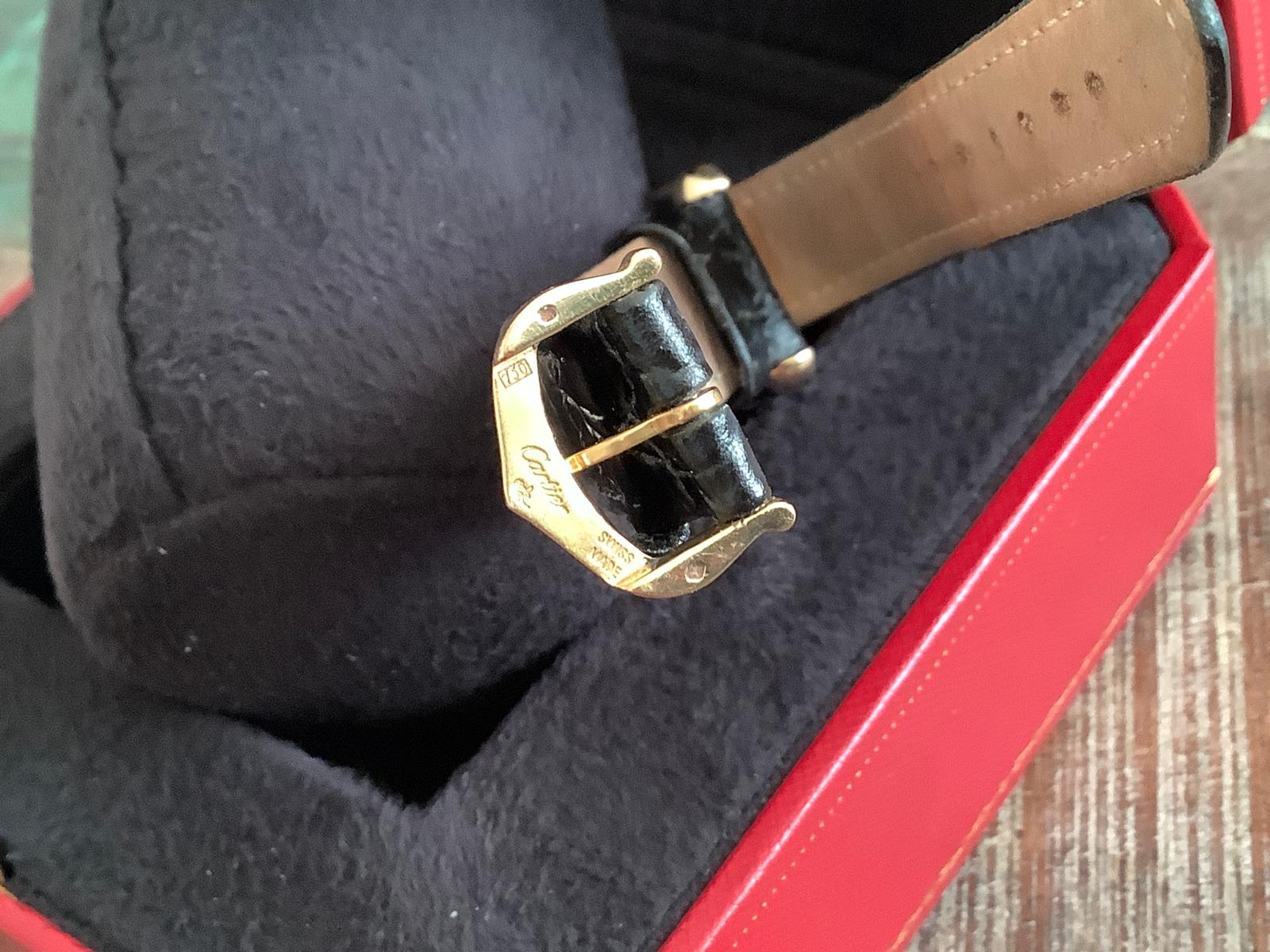 Tank_Louis_Cartier_2442_or_maison-constant